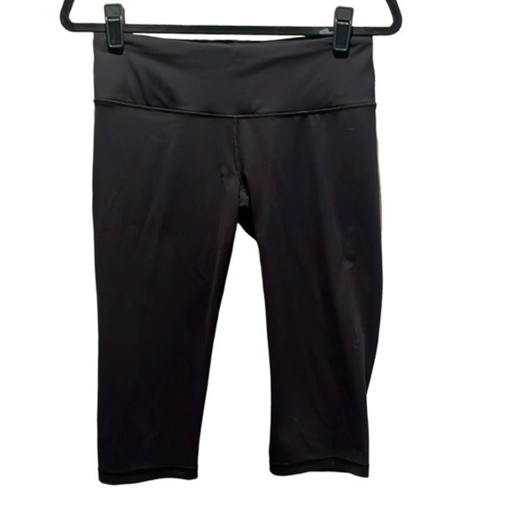 Victoria’s Secret VSX Women’s Black Capri Pants Leggings Size Medium